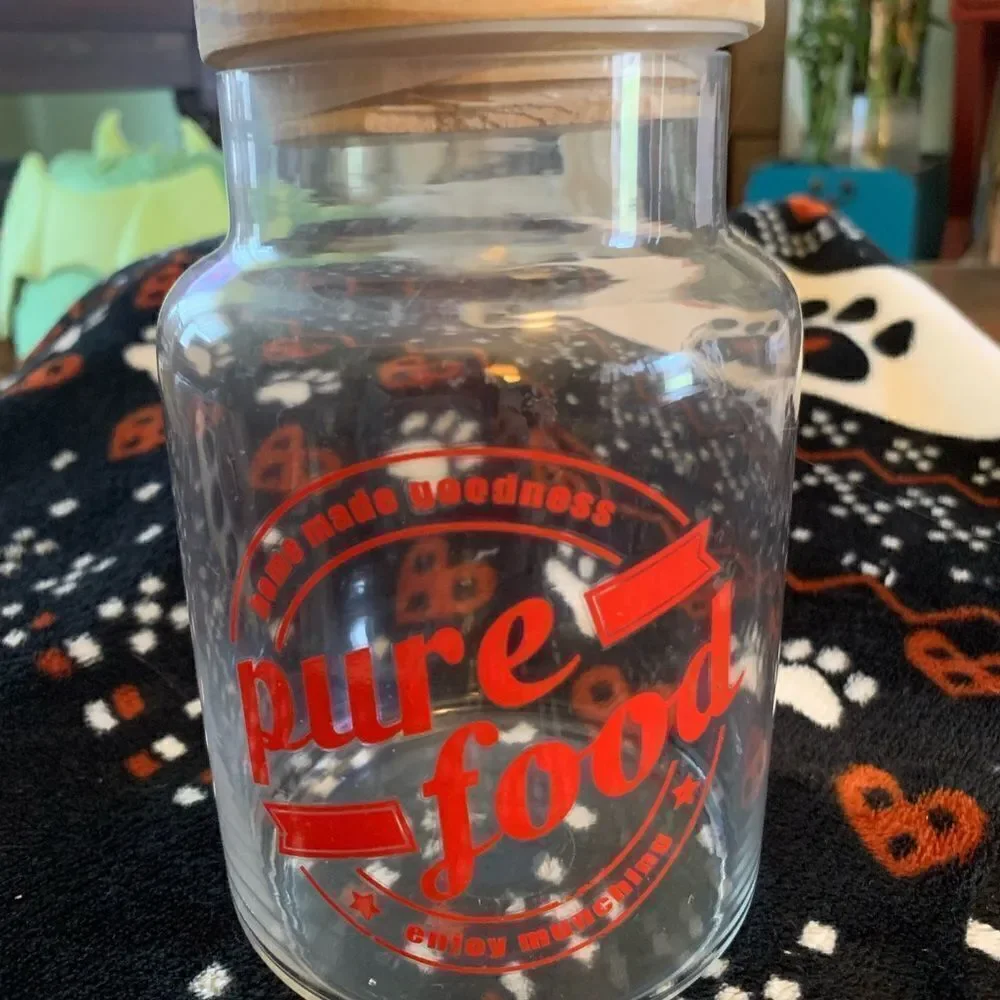 GLASS jars with lids